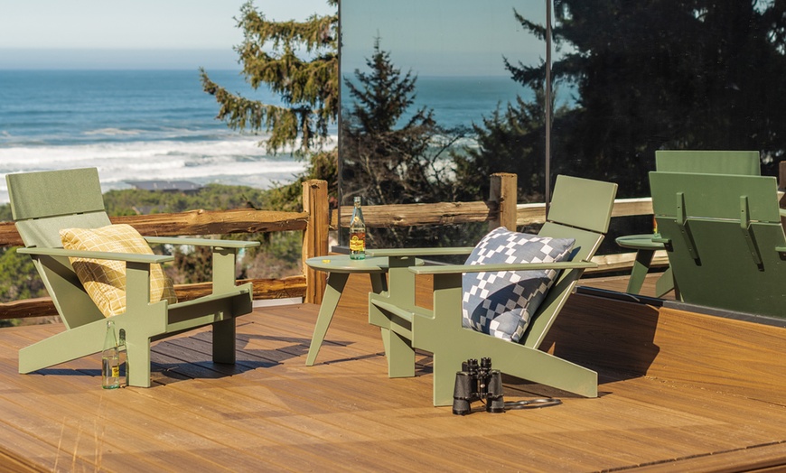 Image 11: Luxury Glamping Domes & Mirror Cabins on the Oregon coast