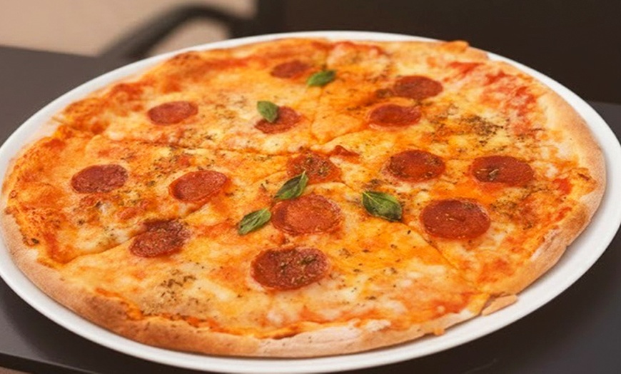 Image 2: Menú de campero XXL o menú clásico con entrante y principal para 2 o 4