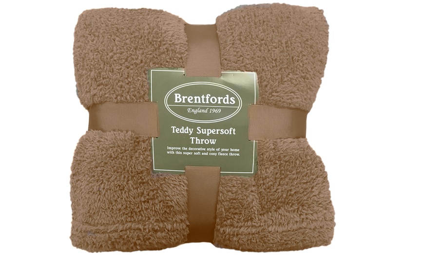 Image 4: Teddy Plush Fleece Throw
