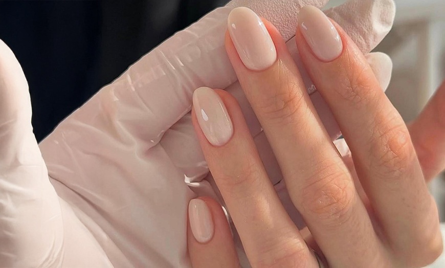 Image 2: Langanhaltende Nägel mit Shellack, Hartgel oder veganem Gel 