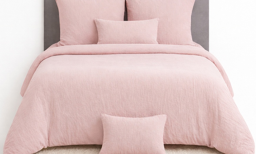 Image 2: Completo lenzuola matrimoniale in tinta unita 100% cotone