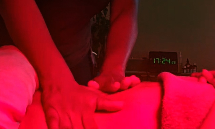 Image 2: Infrared Light & Stretching Massages — 60 or 90 Minutes