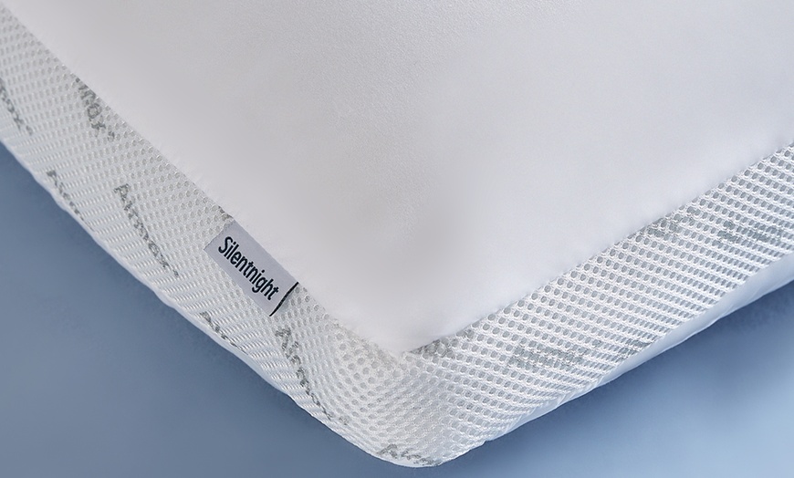 Image 5: Two or Four Silentnight Airmax Breathable Pillows