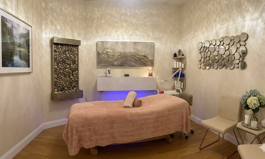 Image 4: One or Two 60-90 Min Deep Tissue Massages, Aromatherapy & Warm Towels