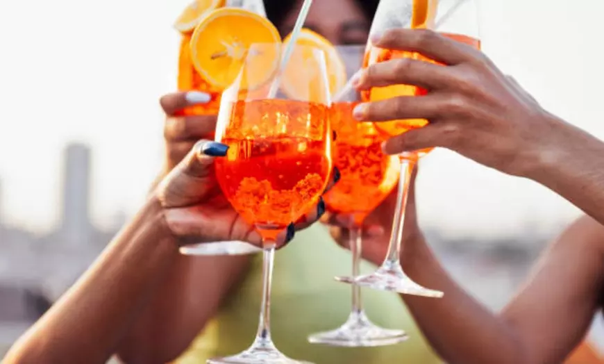 Image 14: Focaccias italianas con Aperol o limoncello spritz 