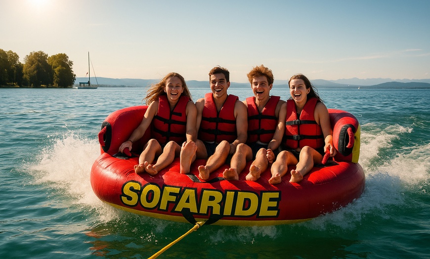 Image 2: Sofa-Ride - Der spritzige Spaß auf dem Wasser für 1, 2 oder 4 Personen
