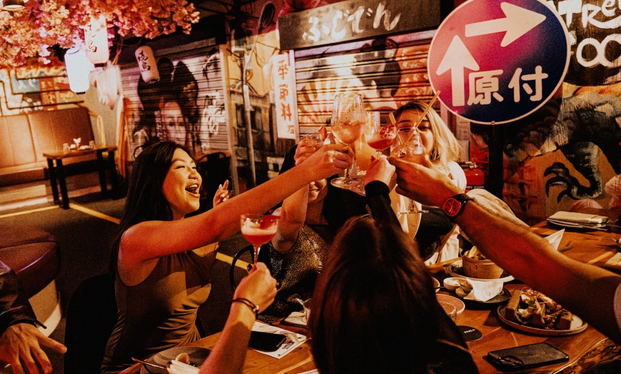 Image 2: 5* Monday Ladies' Night Dinner and Beverages for 1, 2, or 4 People