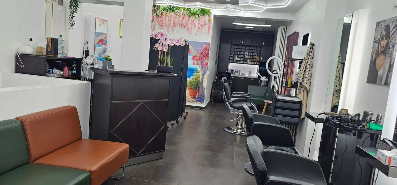 Trockenhaarschnitt oder Waschen, Schneiden, Föhnen für 1 Herren