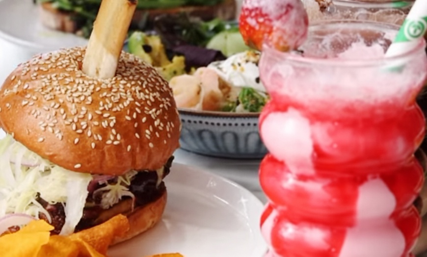 Image 3: Enjoy a Weekday Lunch for 1, 2, 4, or 8 People