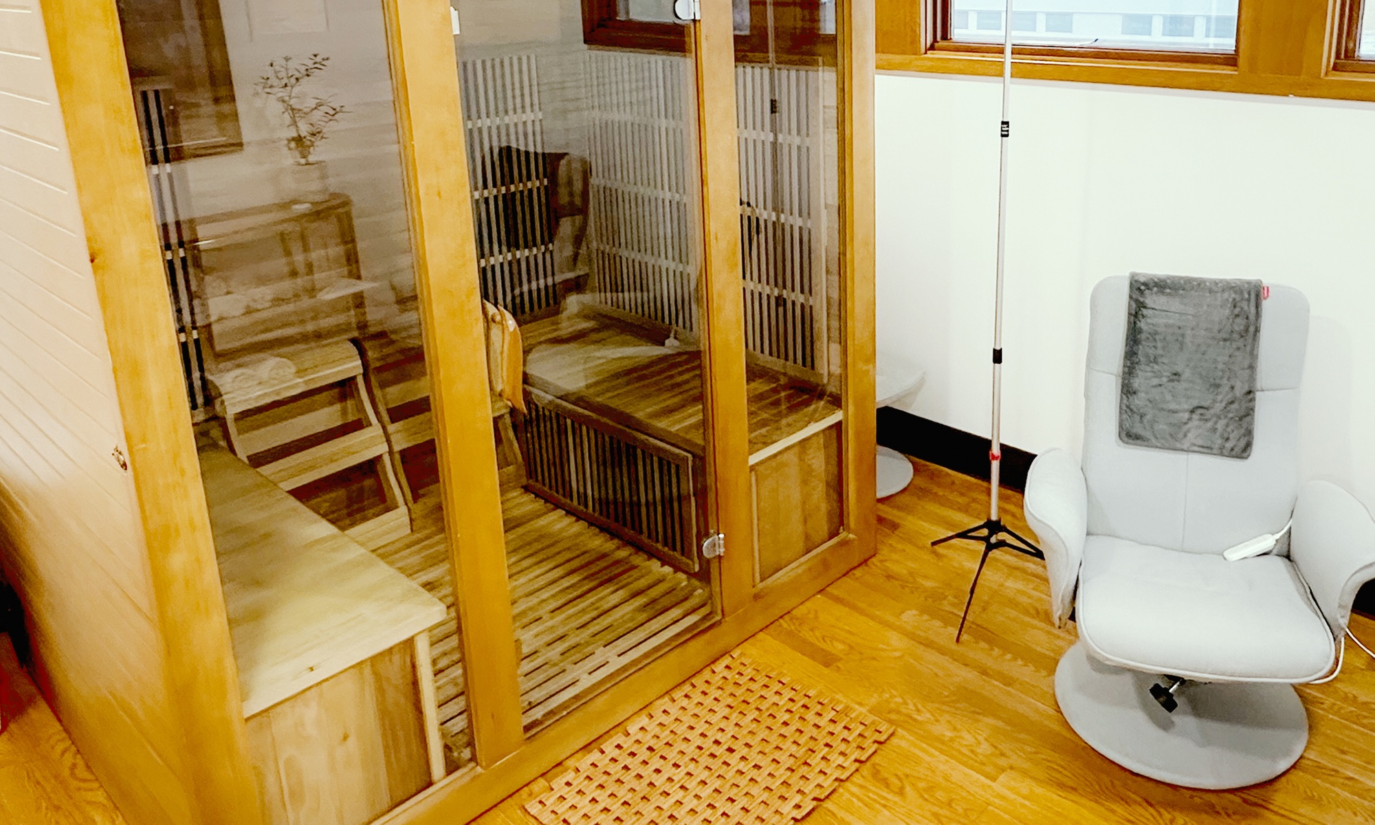 Relax and Detox with One Month of Unlimited Sauna Access