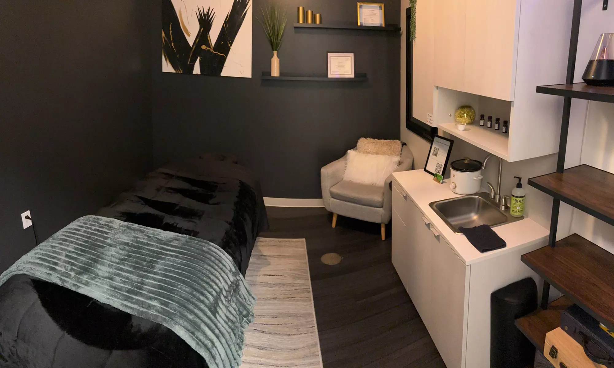 Swedish or Deep Tissue Massage – 60 or 90 Minutes of Bliss