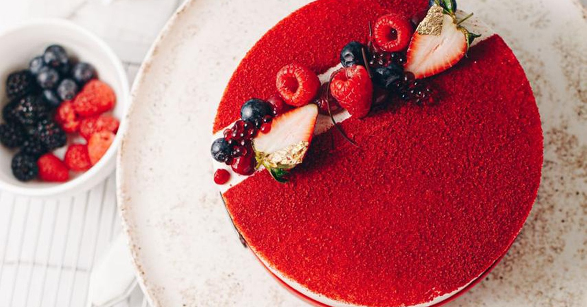 Celebrate Big With 1kg–3kg Fresh Takeaway Cakes Celebrate Big With 1kg–3kg Fresh Takeaway Cakes