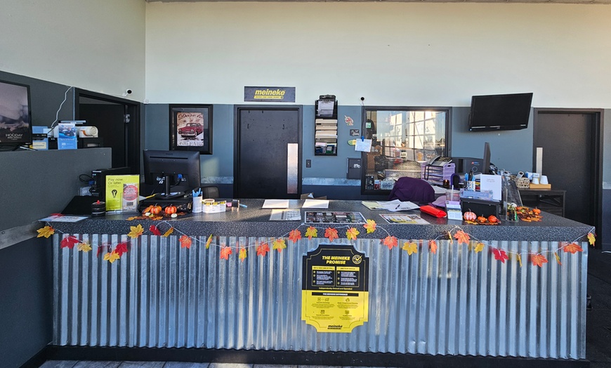 Image 2: Up to 39% Off on Oil Change at Meineke - Highlands Ranch