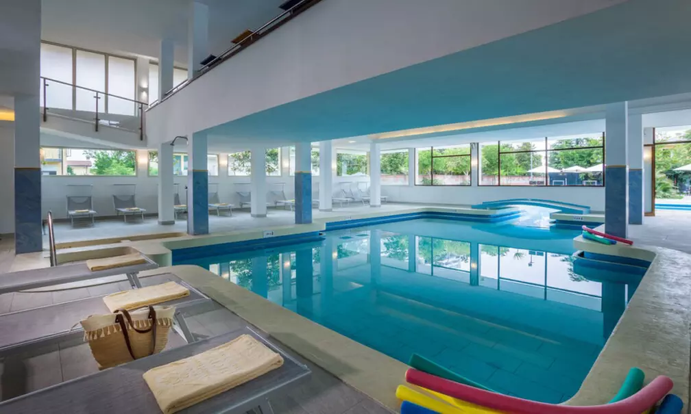 Abano Terme: camera Economy o Superior con colazione, Spa, cena, terme