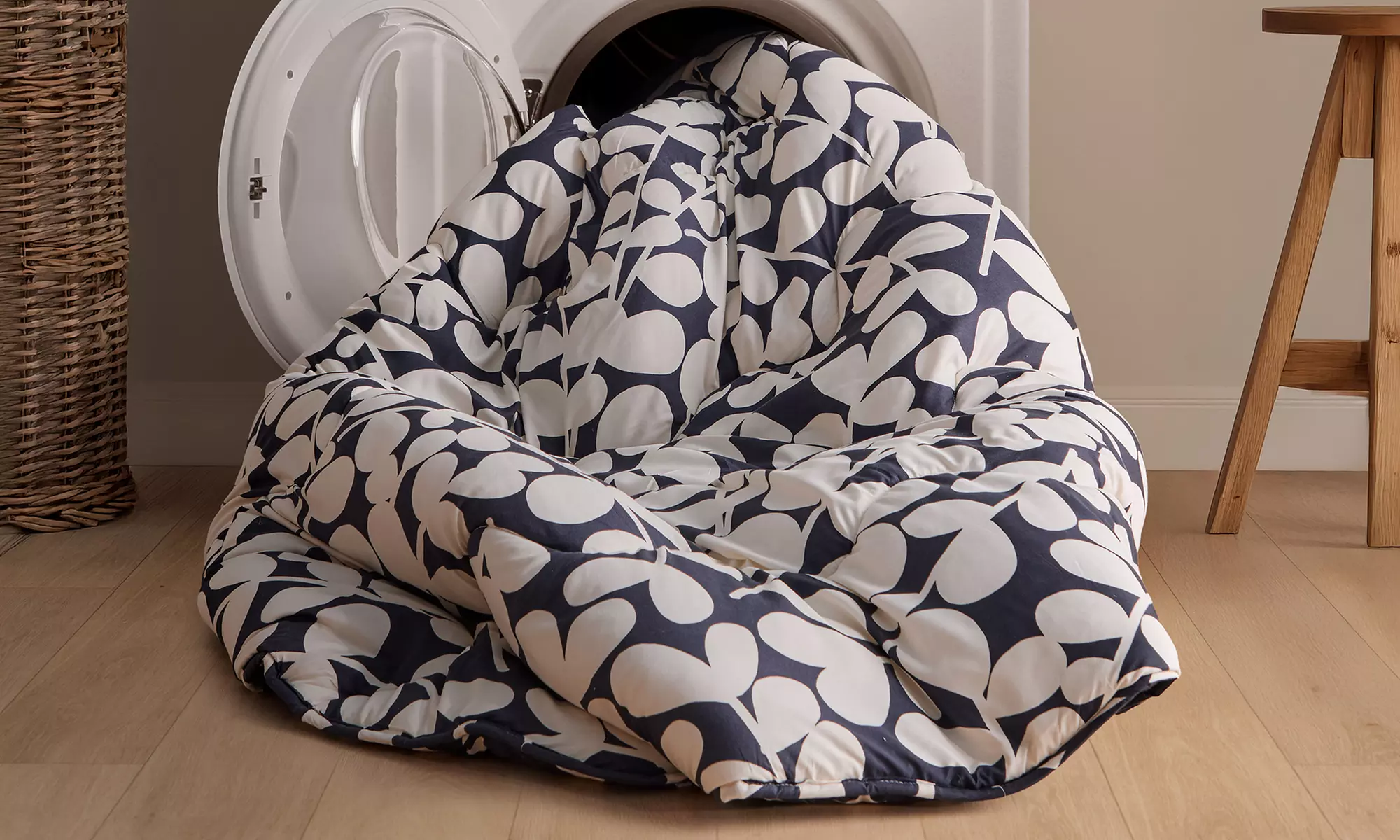 Silentnight 10.5 Tog Leaf Print Reversible Coverless Duvet Set