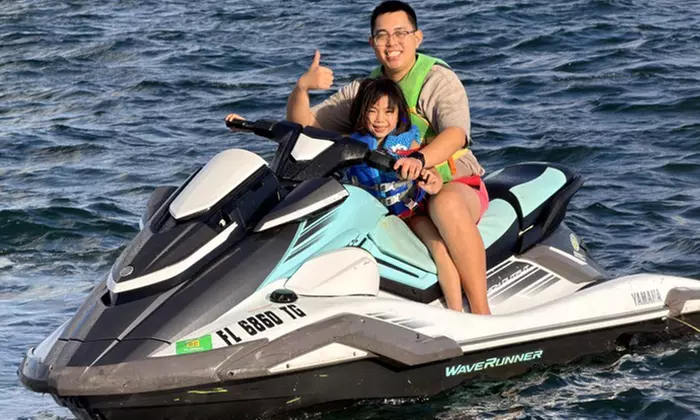 Thrilling One-Hour Jetski Rental with Free Boat Ride