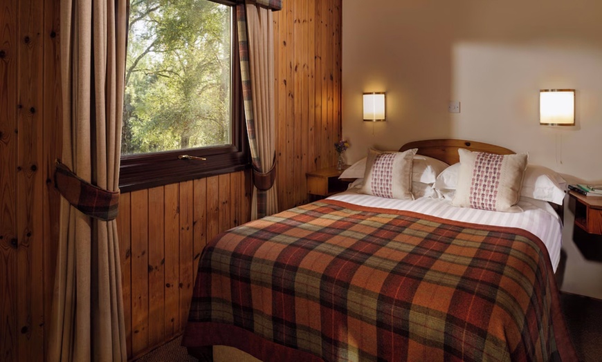 Image 23: Carrbridge: Standard One or Two-Bedroom Cabin for Up to Four People