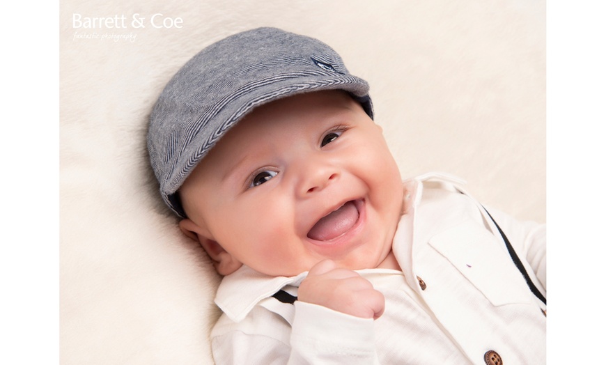 Image 7: Frame the joy! 1-Hour Baby Shoot + 8"x6" Print—Save up to 90% 