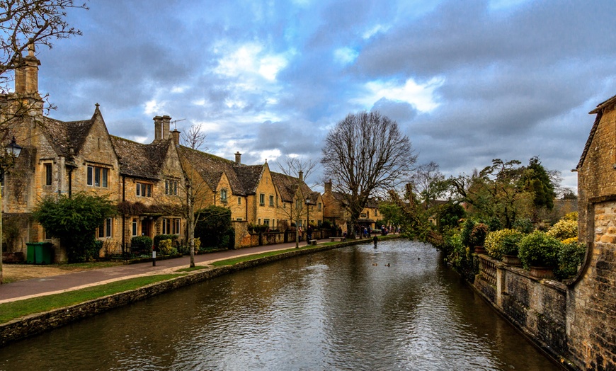 Image 6: Explore Cotswolds: All Entries, Lunch & Premium Seating Tour for All