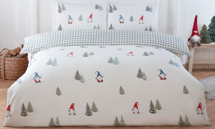 Image 1: Winter Gonks Reversible Duvet Set