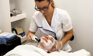 Reafirma y tersa la piel de tu rostro con 1 o 2 sesiones de radiofcuencia Indiba para 1, ahorra hasta un 58%