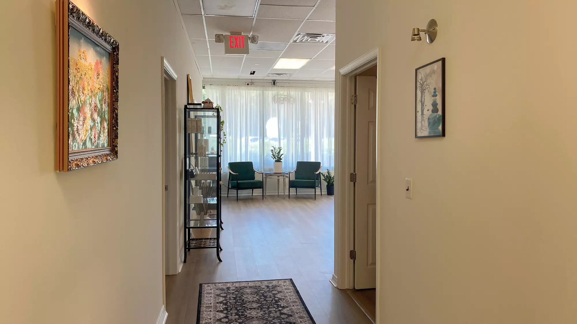 Relax with Body Massages, Spa Packages or Reflexology for One or Couples at Ravissanics Beauty Spa
