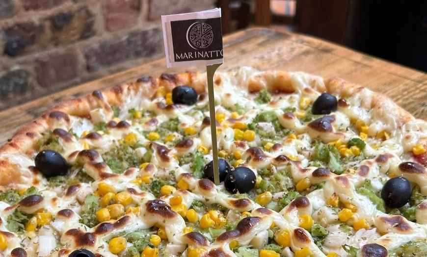 Image 2: All-You-Can-Eat: Unlimited Starters, Pizza, Churros & Drink – 35% Off