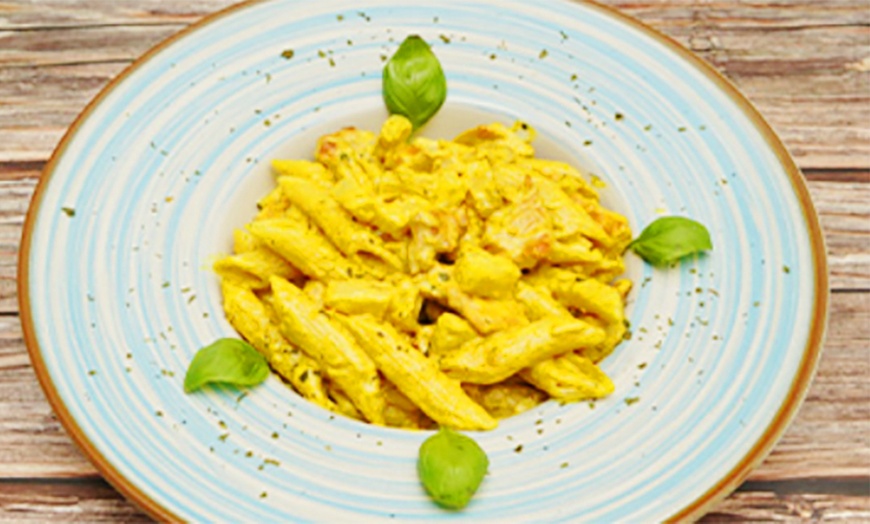 Image 2: Pizza-Weltreise inkl. Salat & Limo oder 2-Gänge-Pasta-Menü für 2 Pers.