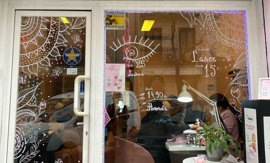 Image 3: Uñas veraniegas: manicura y/o pedicura semipermanente o de gel