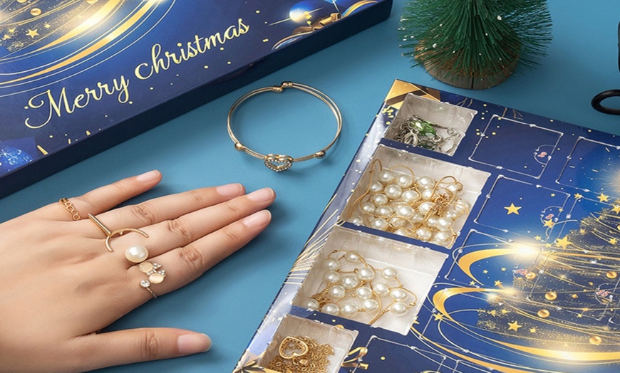 Image 5: 24-Day Jewelry Advent Calendar