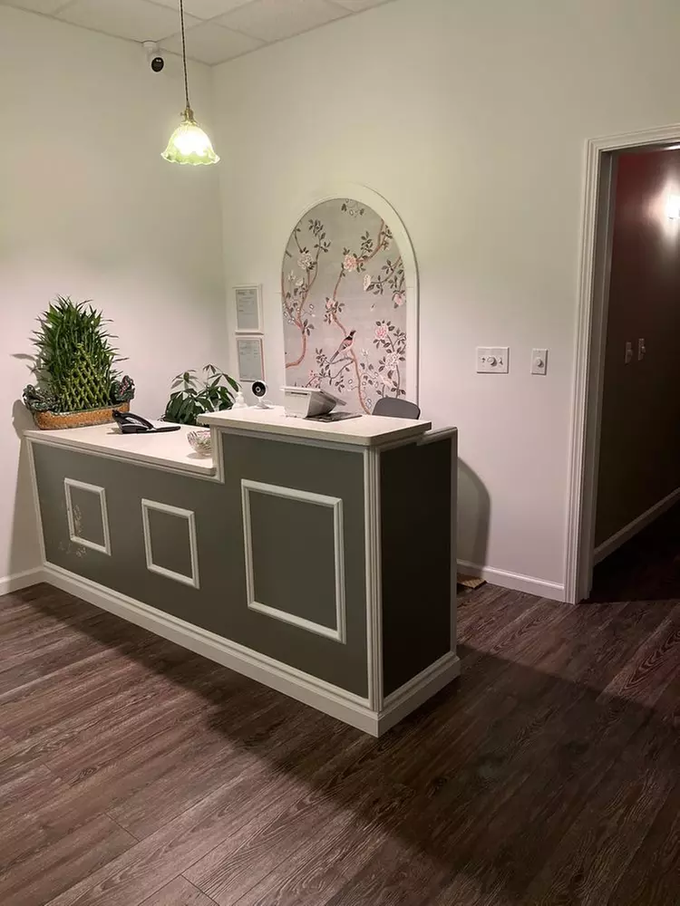 90-/60-Min(Couples/Single) Massage + Essential Oil/Hot Stone Treatment