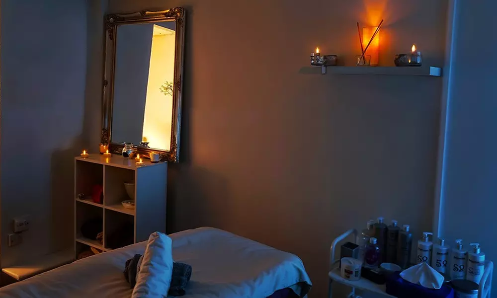 Brazilian / Hollywood Wax+ Optional Underarm Wax or/and Half Leg Wax