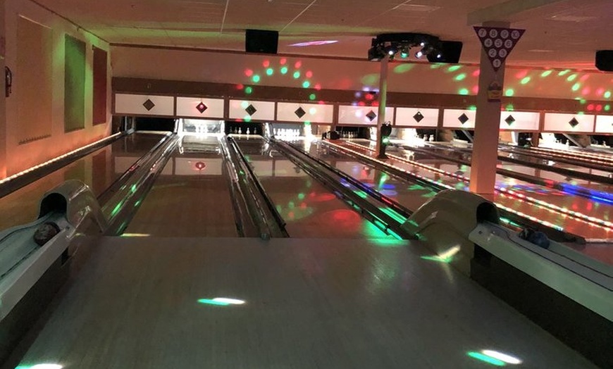 Image 5: Up to 67% Off Bowling for up to Six at Johnson's Duckpin Lanes