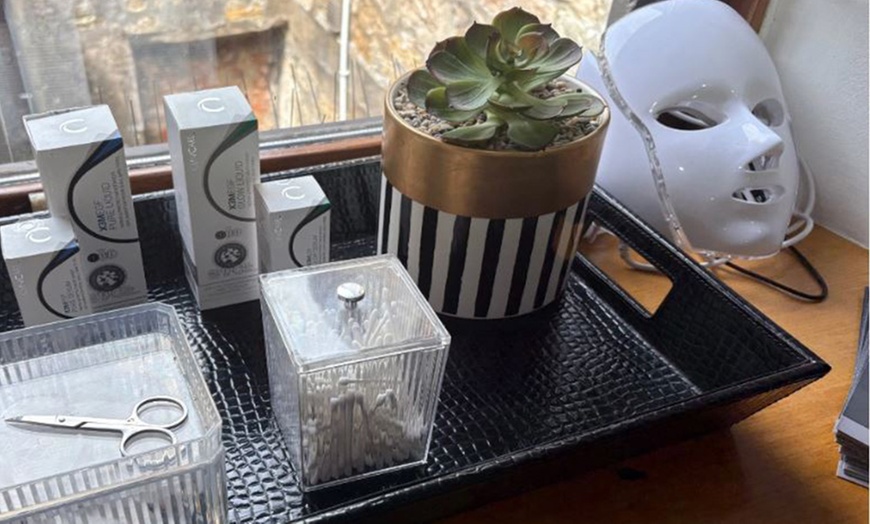 Image 3: 1-Hour Pamper Package w/ Facial & Reiki or Lash Lift & Brow Lamination