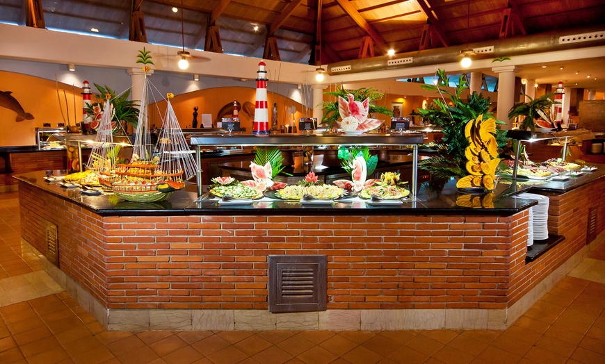 Image 5: ✈ 4-Night All-Inclusive Punta Cana Stay with Air from Travel by Jen