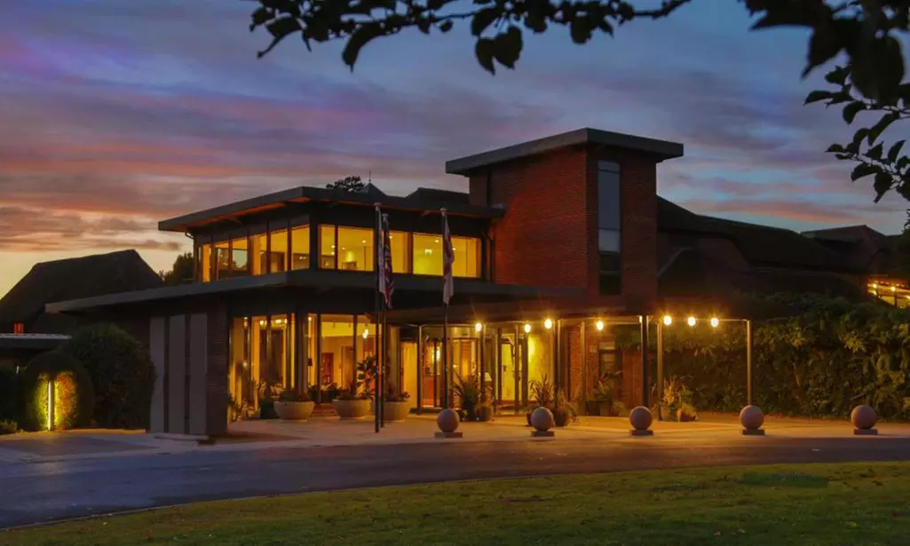 Winchester, Hampshire: Spa Stay with Breakfast, Dinner & Spa Treatment