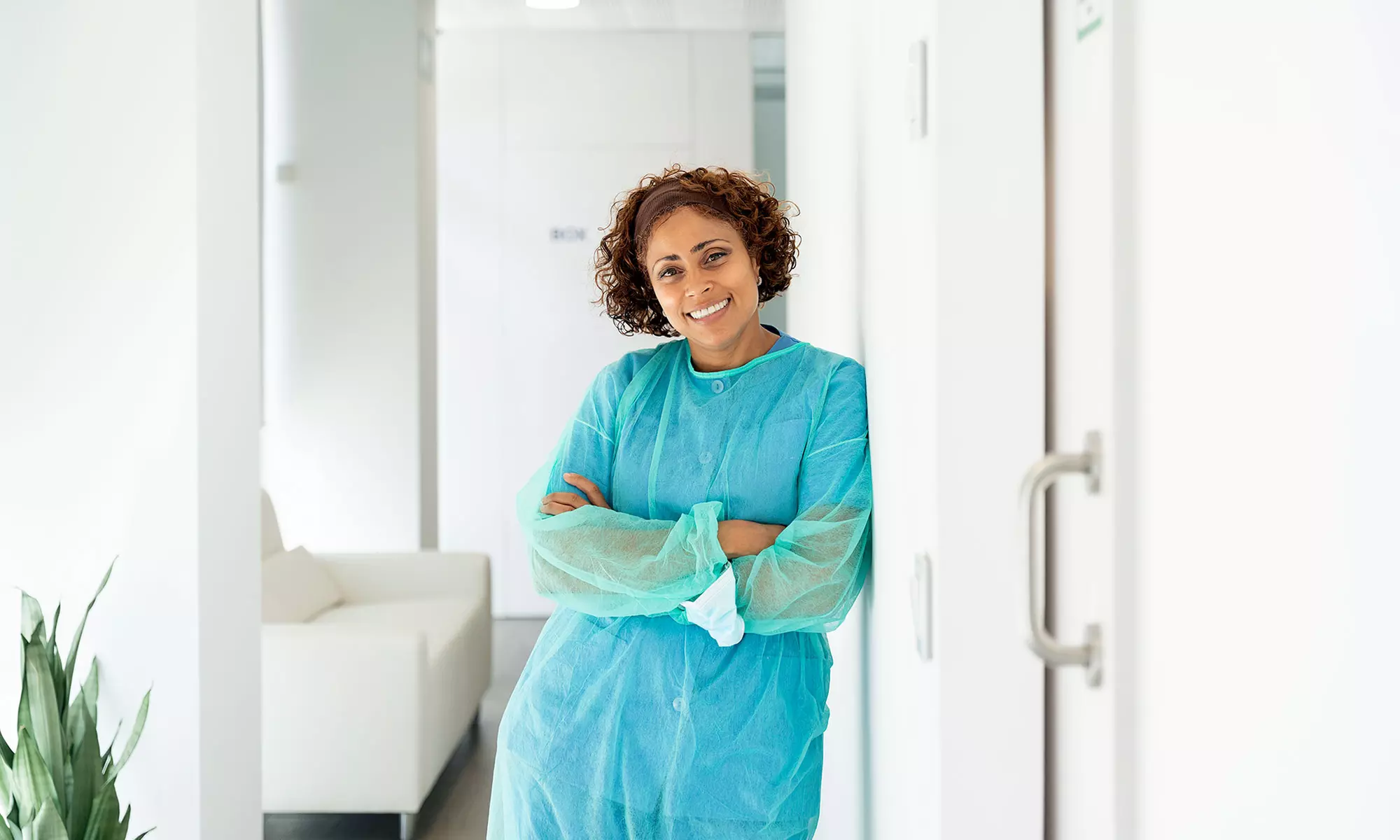 Limpieza bucal con ultrasonidos con opción a curetaje de 1 o 2 arcadas