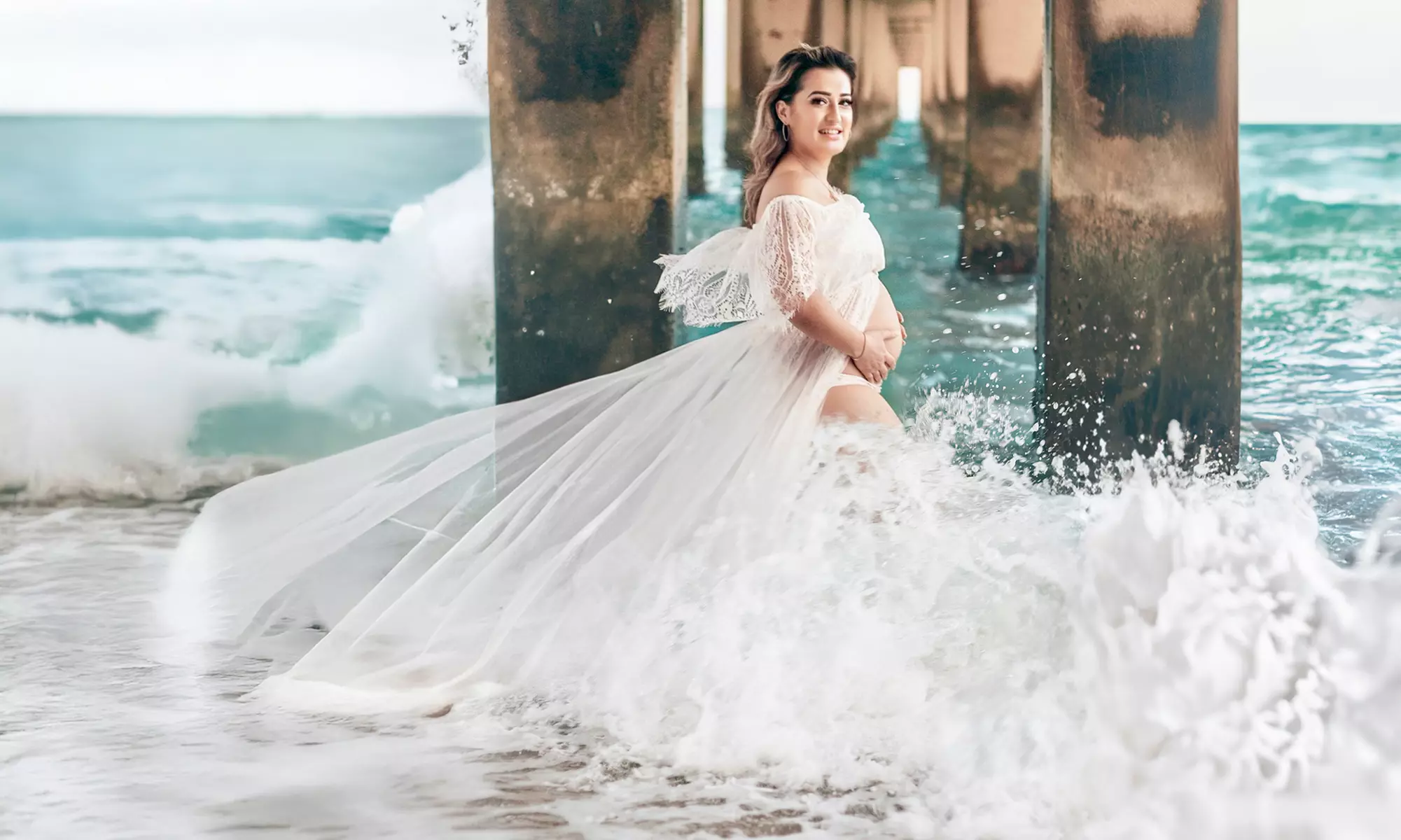 30-min, 1 or 2-hour Pregnancy Photo Shoot with Optional Hair & Makeup