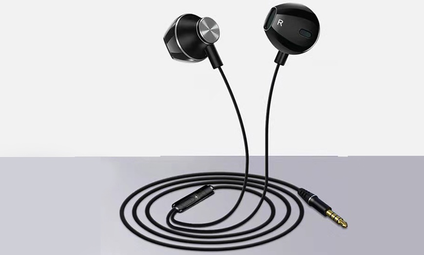 Image 7: In-Ear Earphones with Microphone