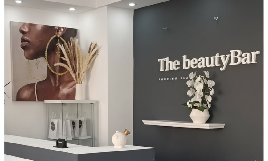 Image 8: Mani- und Pediküre mit optionalem Gellack, Fußmaske und Getränk