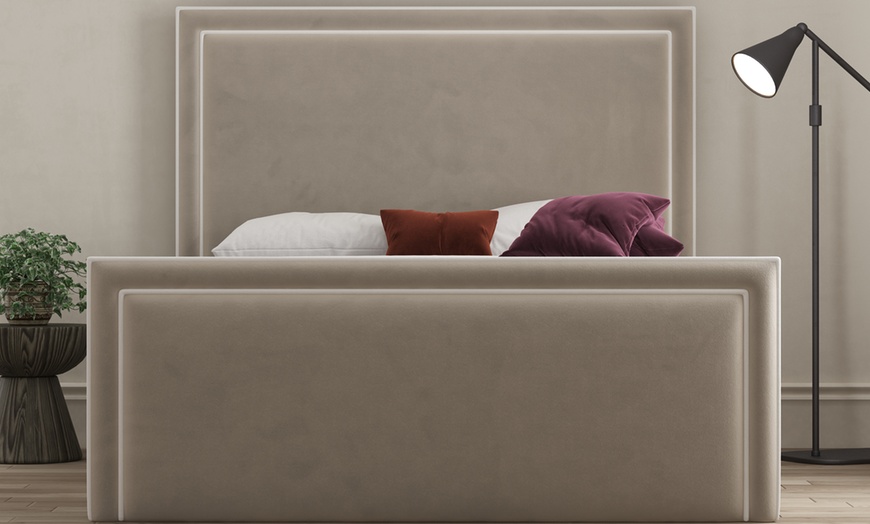 Image 3: DS Living Verona Pipping Upholstered Bed 