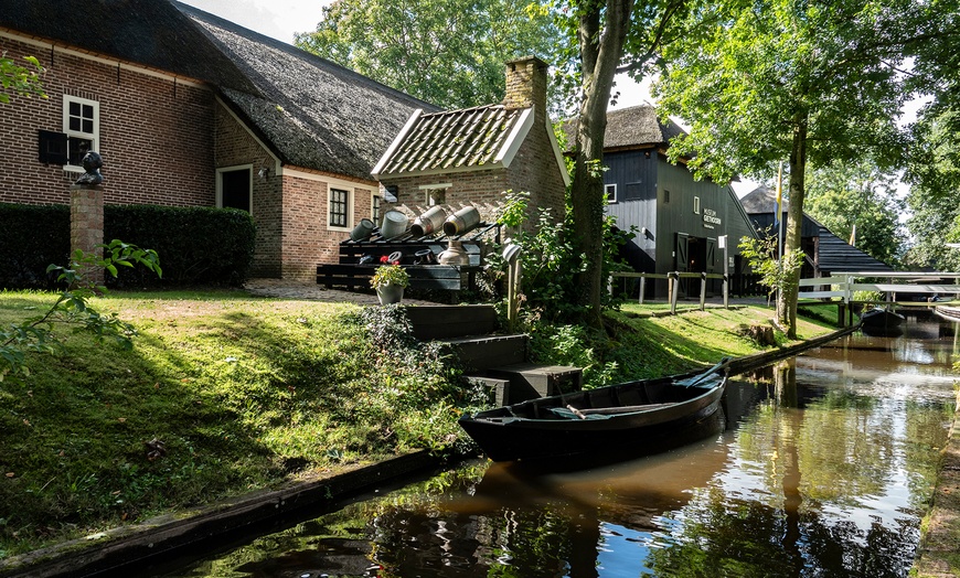Image 11: Giethoorn Tour: vanuit Amsterdam in een Hop On Hop Off Holland bus