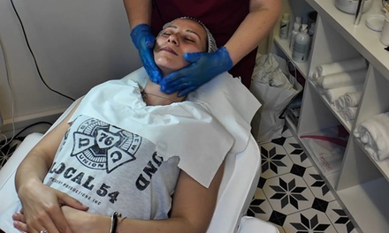 Fresh Flow Facial With Massage - Bloom Skin Studio