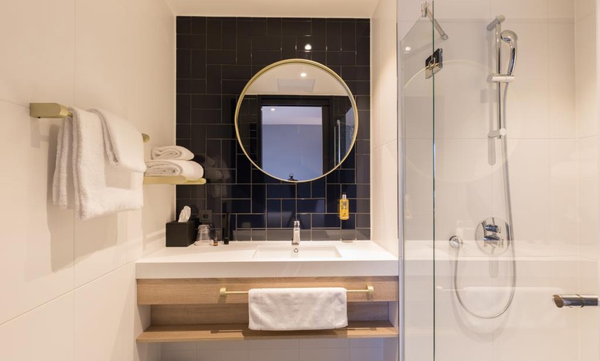 Image 26: Den Haag: kamer voor 2 of 3 incl. ontbijt, naar keuze met pizza