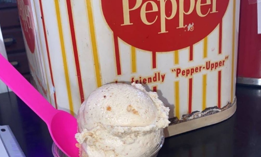 Image 13: Your Choice of 1, 2 or 4 Combos & Ice Creams for 1, 2 or 4 People