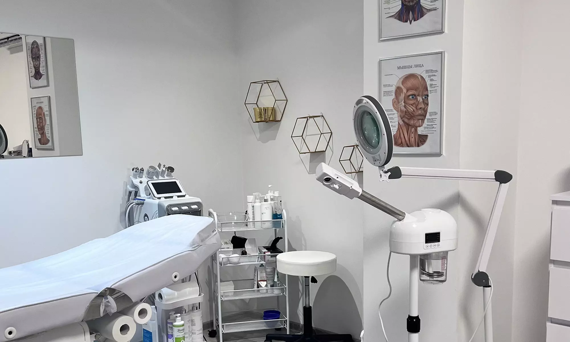 Wieloetapowe oczyszczanie wodorowe z dodatkowymi zabiegami