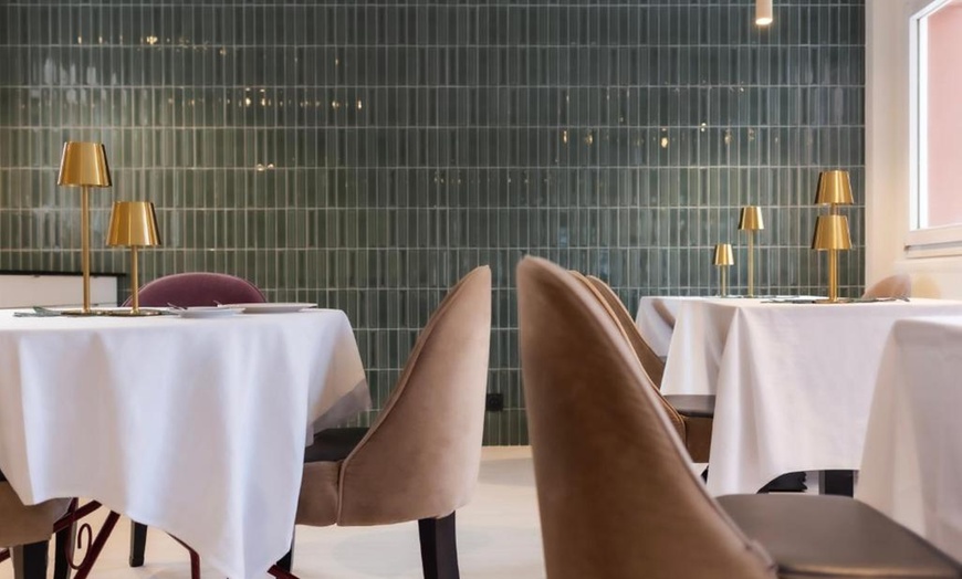 Image 7: Near Paris: Double Room with Optional Breakfast