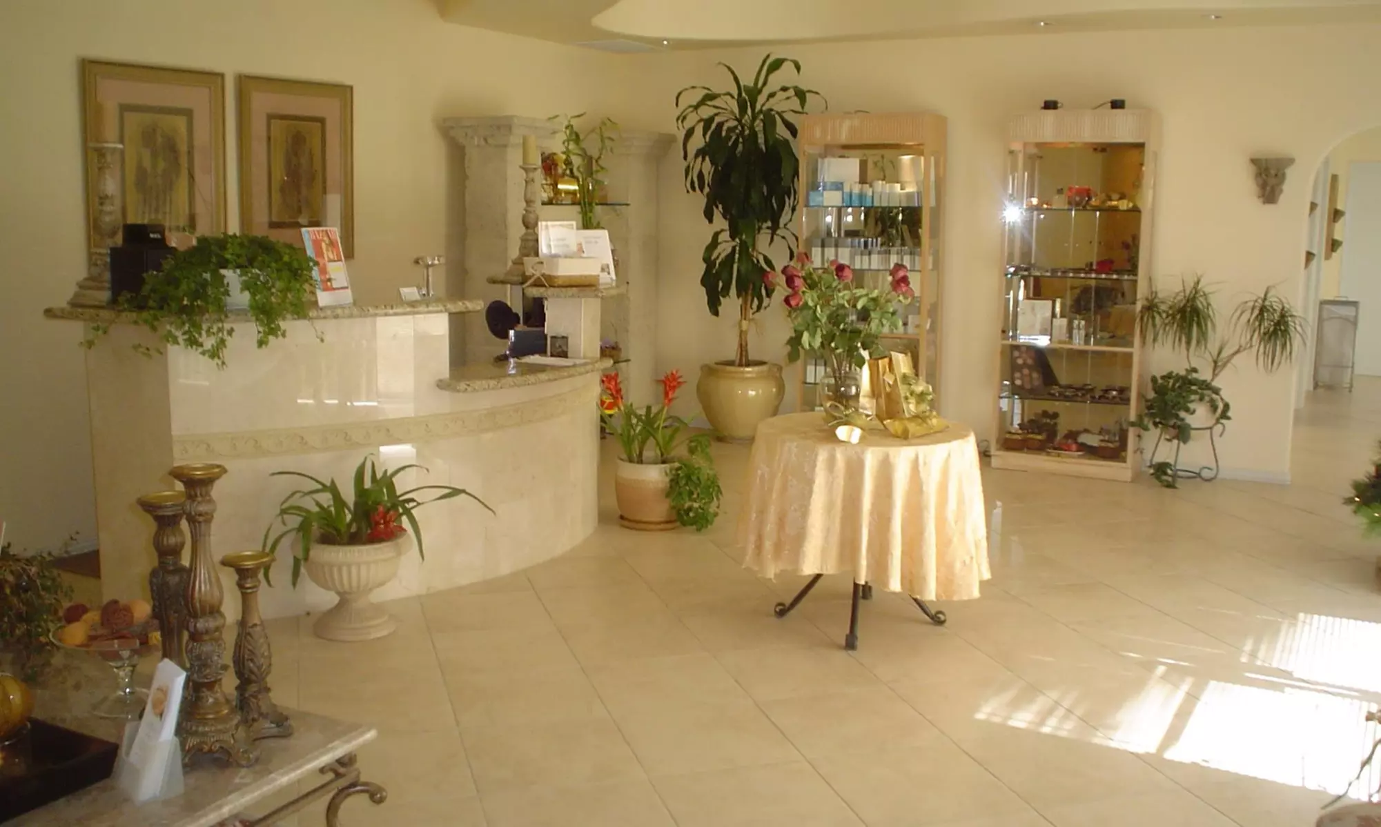 Pampering Package with Massage, Hot Towels, Aromatherapy & Facial