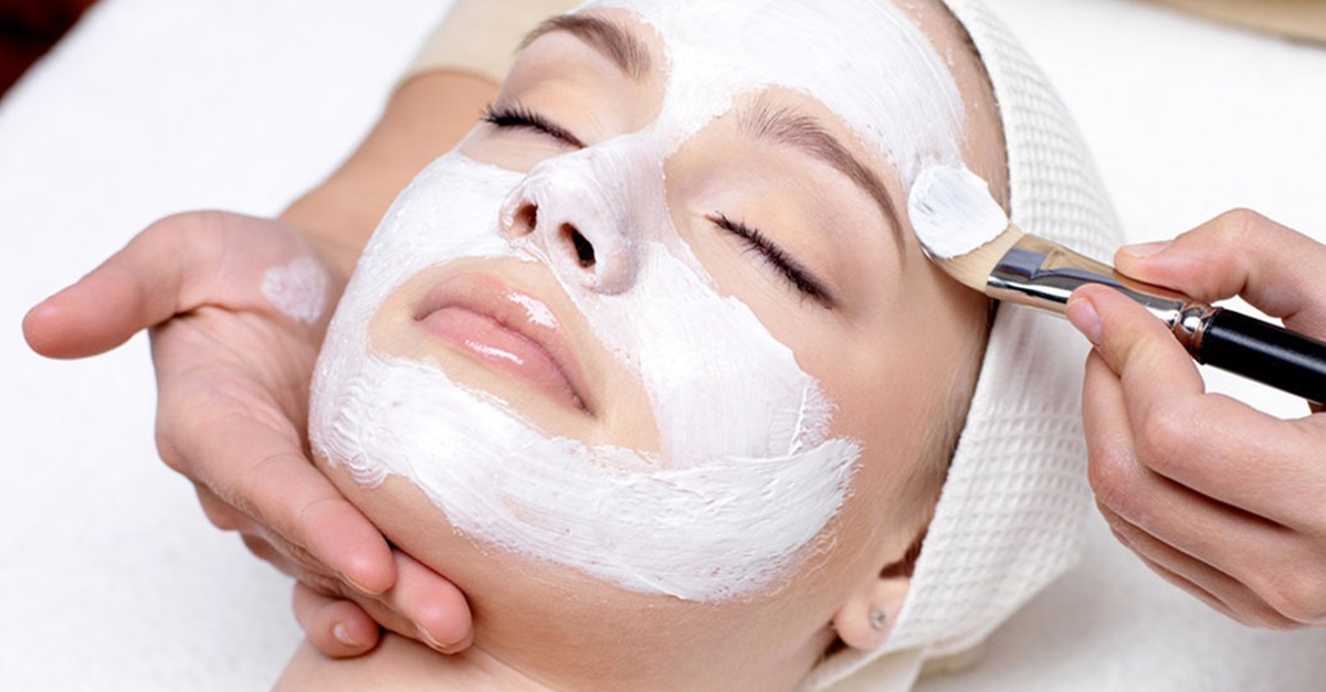 Tratamiento facial de limpieza, hidrolimpieza, radiofrecuencia o punta de diamante en Murcia