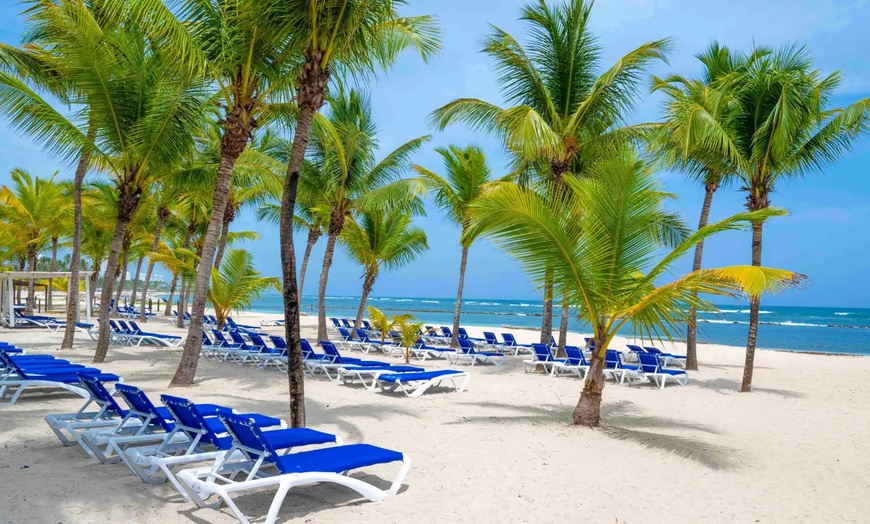 Image 1: ✈ 4-Day Coral Costa Caribe Stay with Air from Great Value Vacations